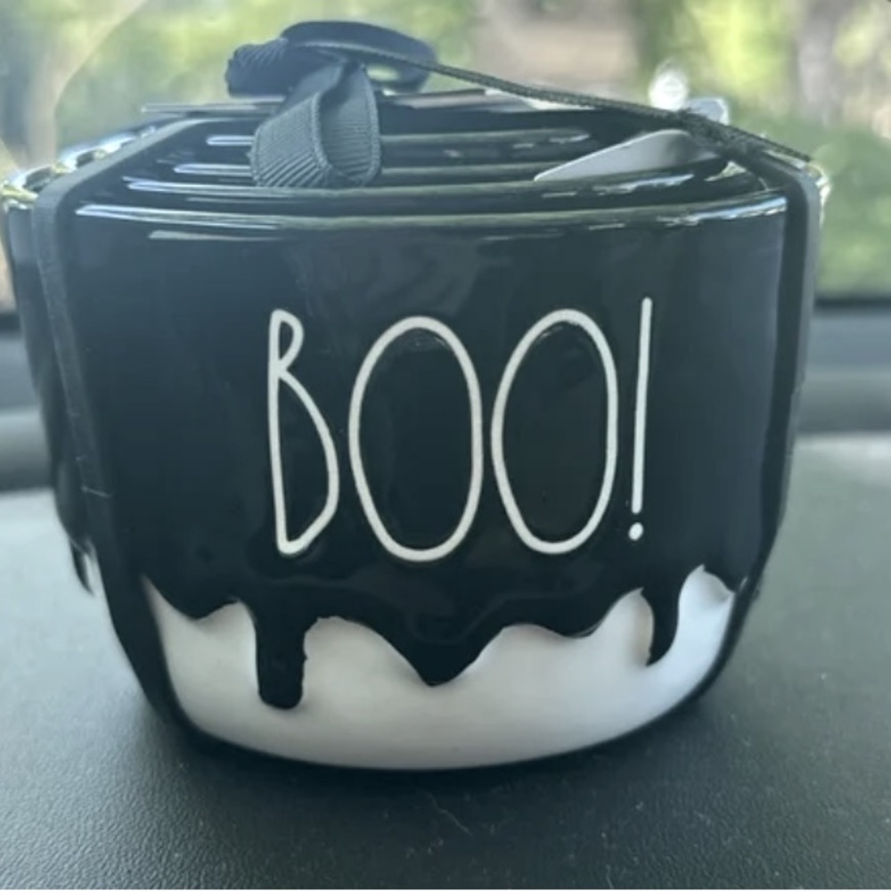 Rae Dunn Boo Measuring Cups